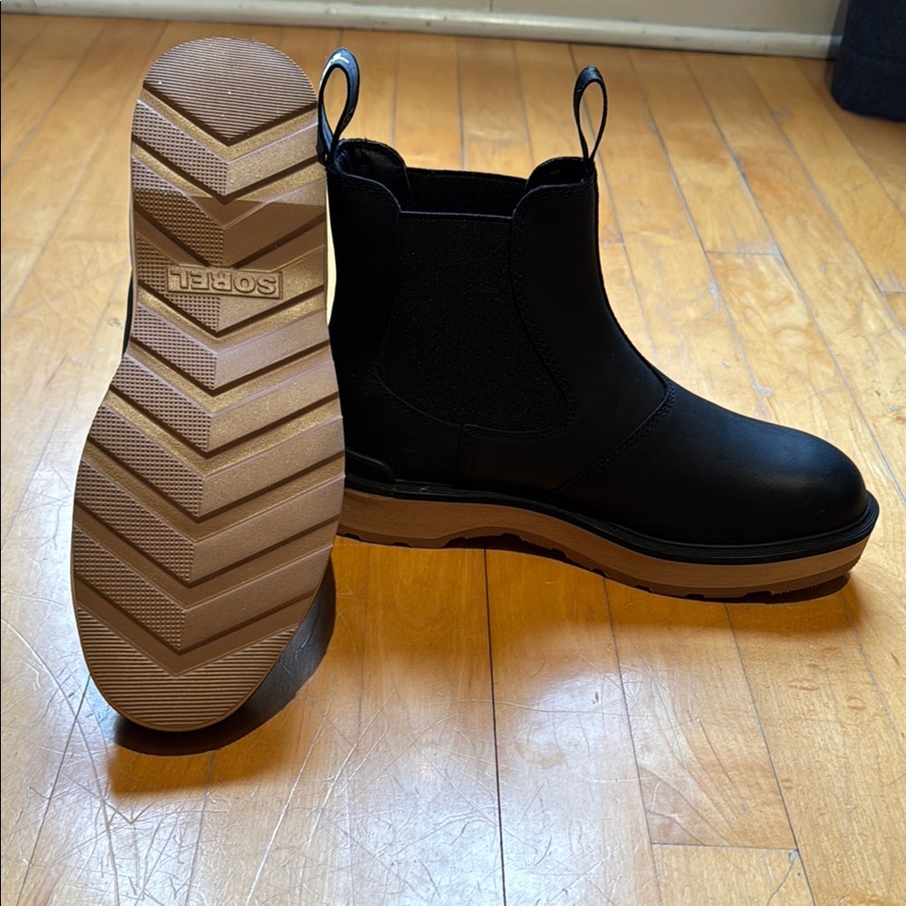 Sorel Black Leather Ankle Boots